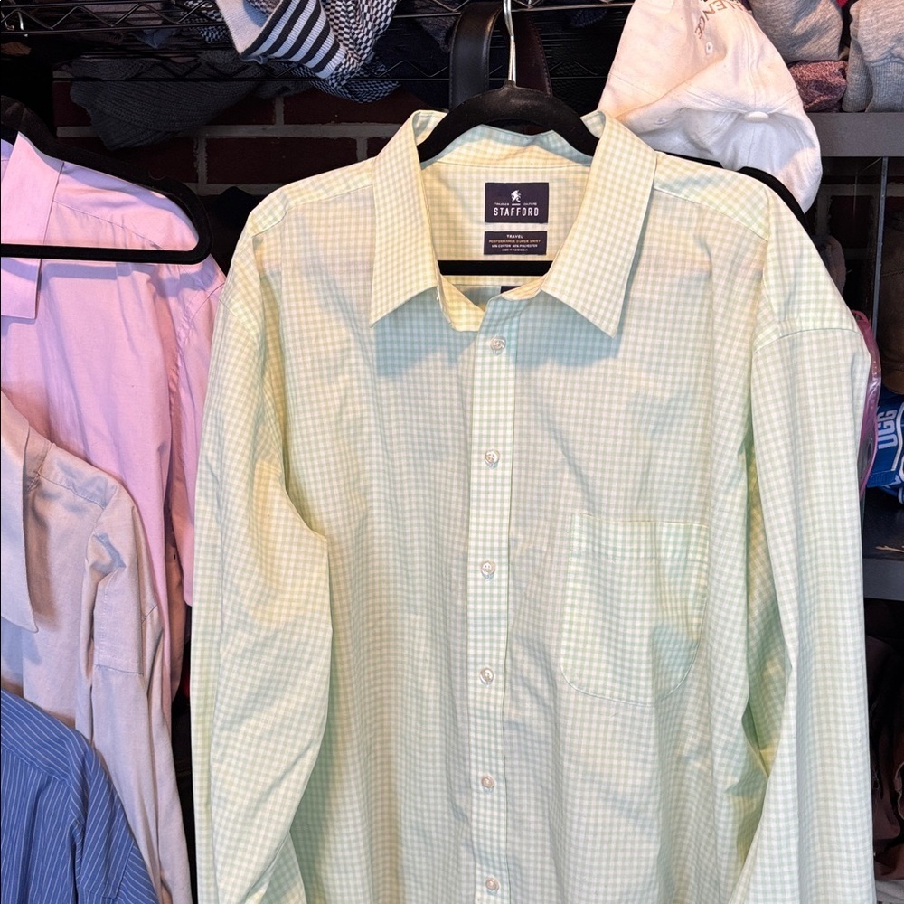 Men’s TALL Stafford button down - Picture 3 of 4
